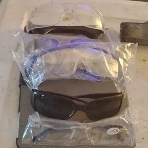 Set of Stylish Sunglasses& Safety in Black and Clear